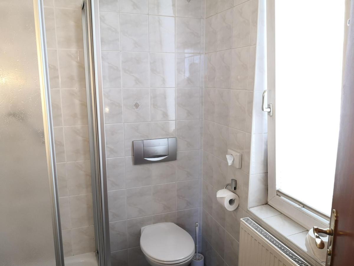 Guest house Am Heusteig 3*