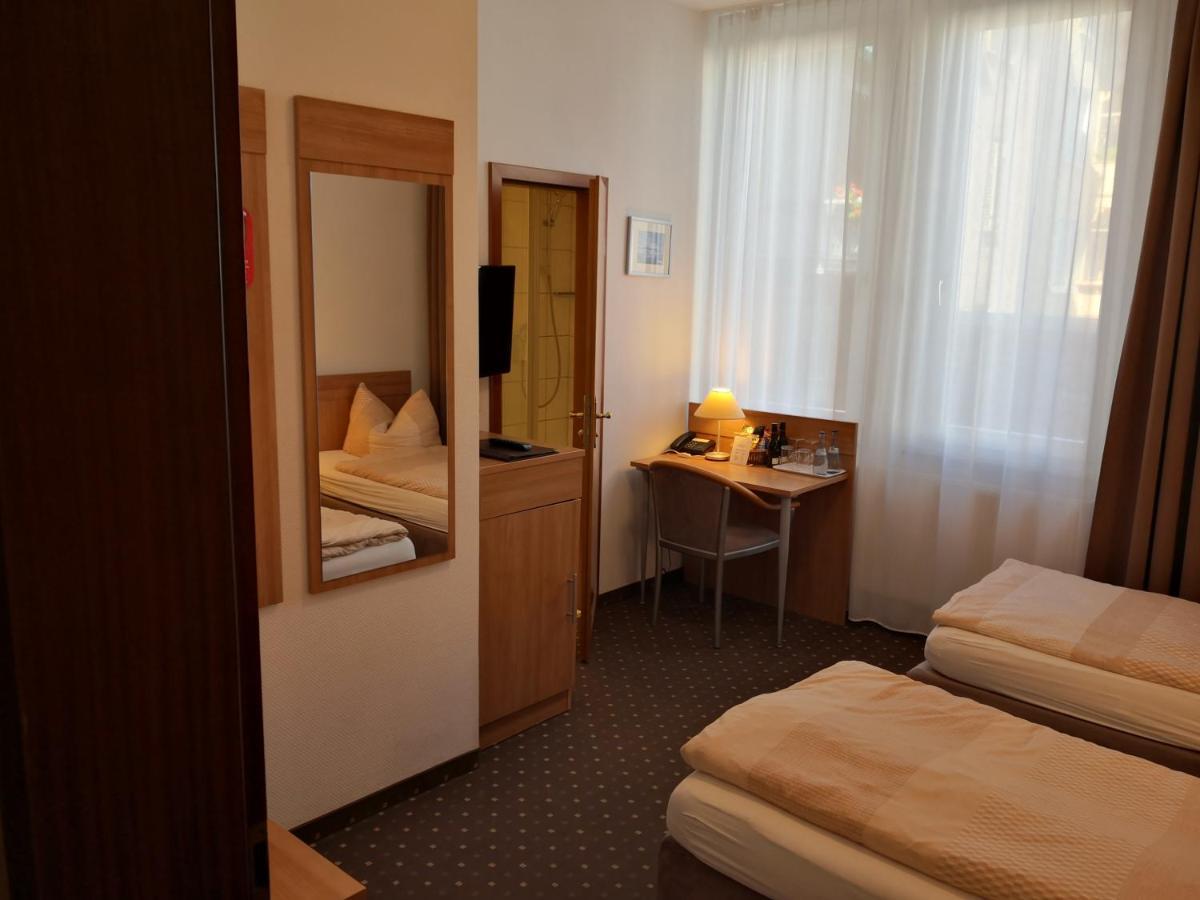 Guest house Am Heusteig 3*