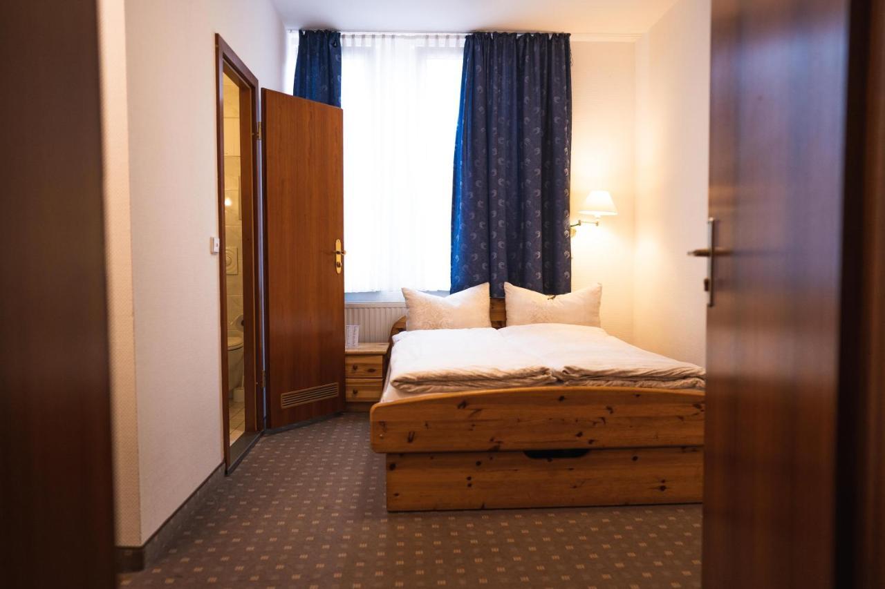 Am Heusteig 3*